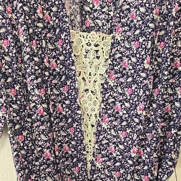 - Karin Stevens Pink and Black Jumpsuit with V-Neck and Tie Waist - Picture 3 of 9